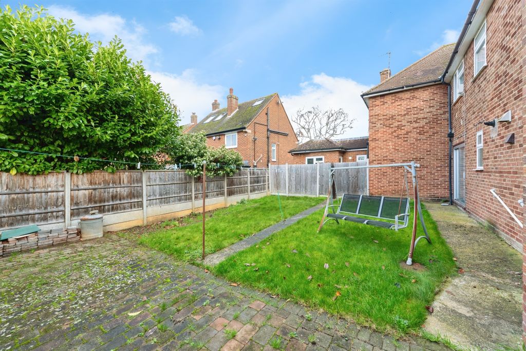 Additional image 16 of 5 bed semi-detached house for saleRedhoods Way East, Letchworth Garden City SG6
