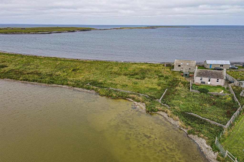 Property photo 3 of 40