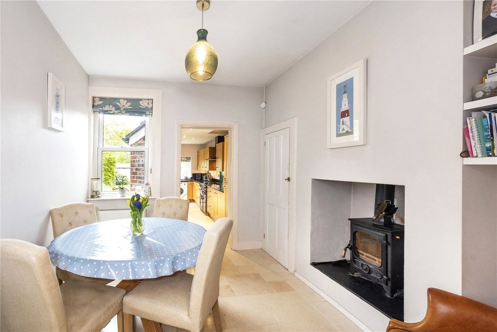 Property photo 3 of 27 Picture No. 03