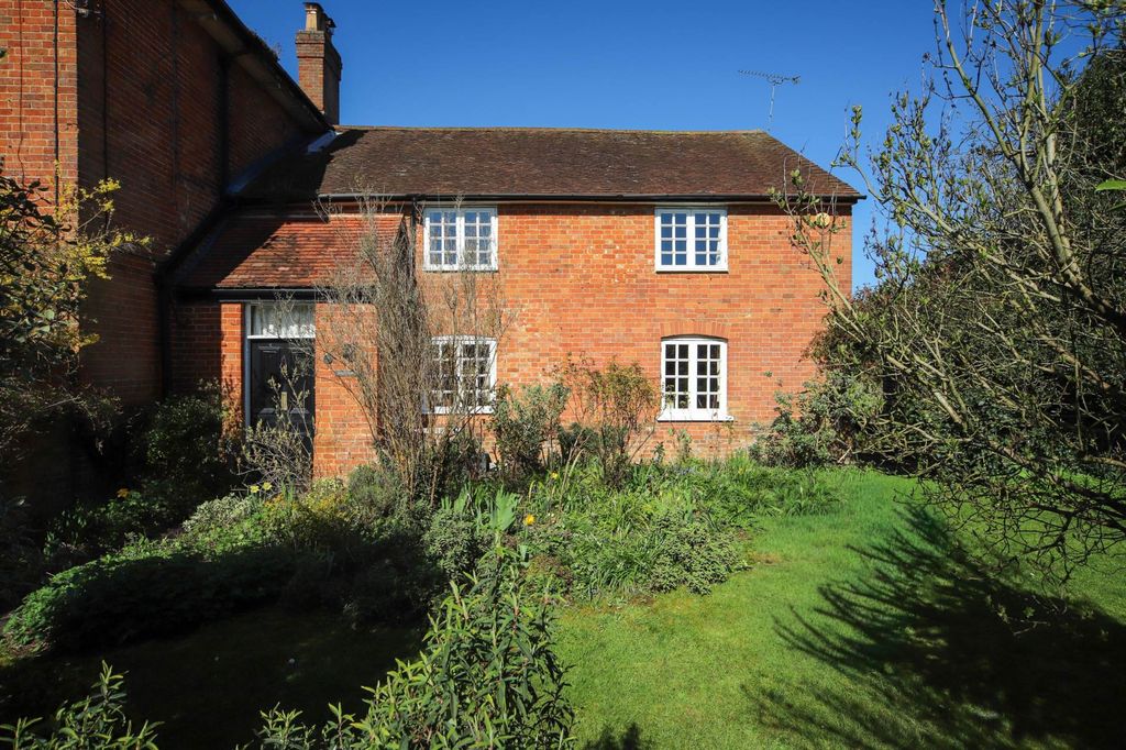 Property photo 1 of 28