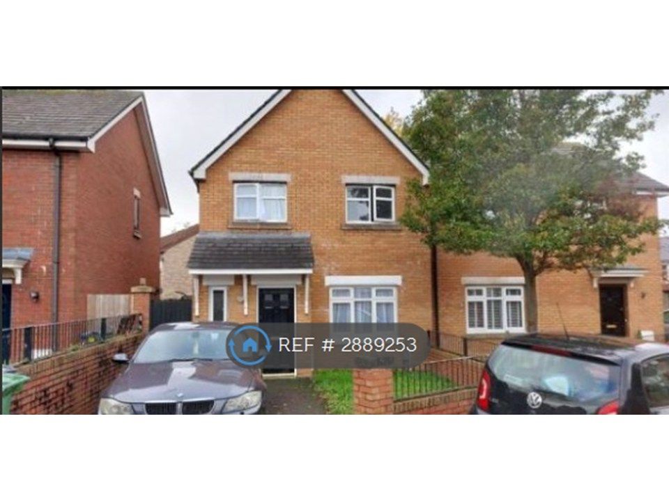 Property photo 1 of 3