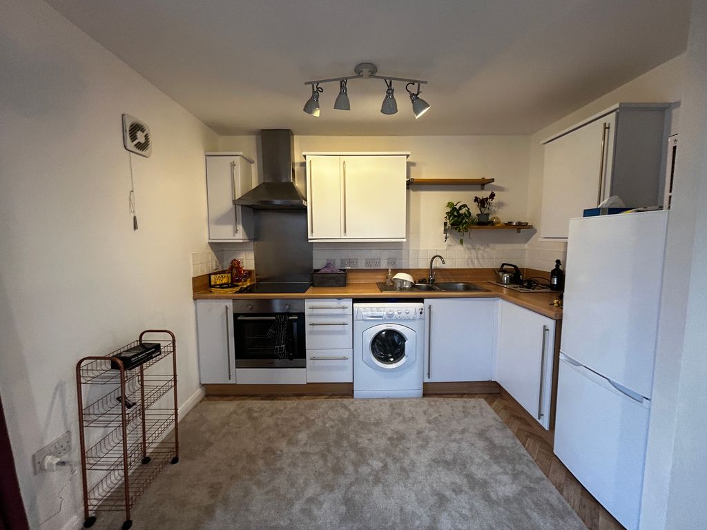 Property photo 3 of 11