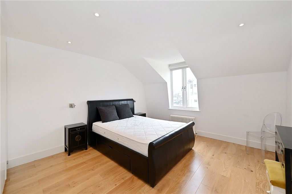 Property photo 3 of 13 Picture No. 08