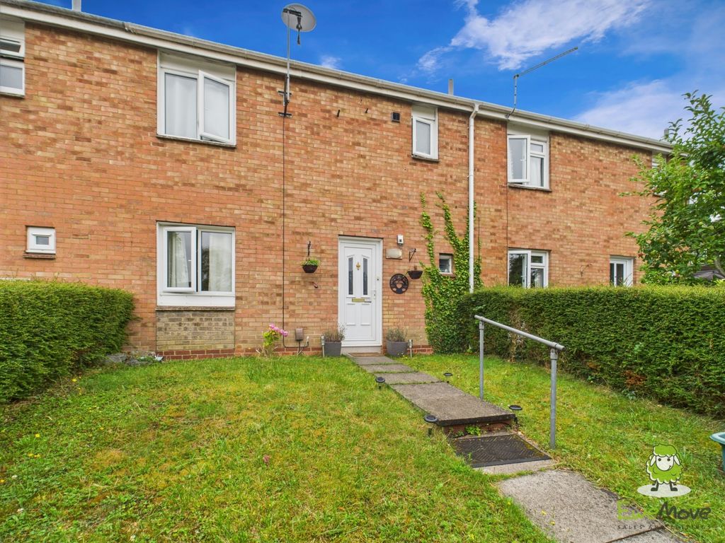 Property photo 1 of 15 Ewemove Basingstoke Gainsborough Road External Fro