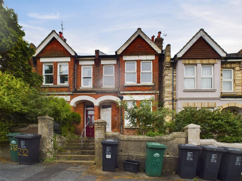 Property photo 1 of 12 Cam02534G0-Pr0418-Still023.Jpg