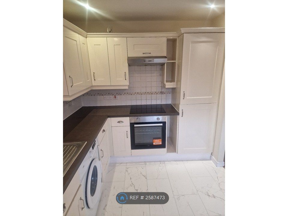 Property photo 3 of 34