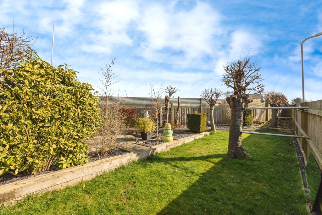 Property photo 2 of 19 Picture No. 02