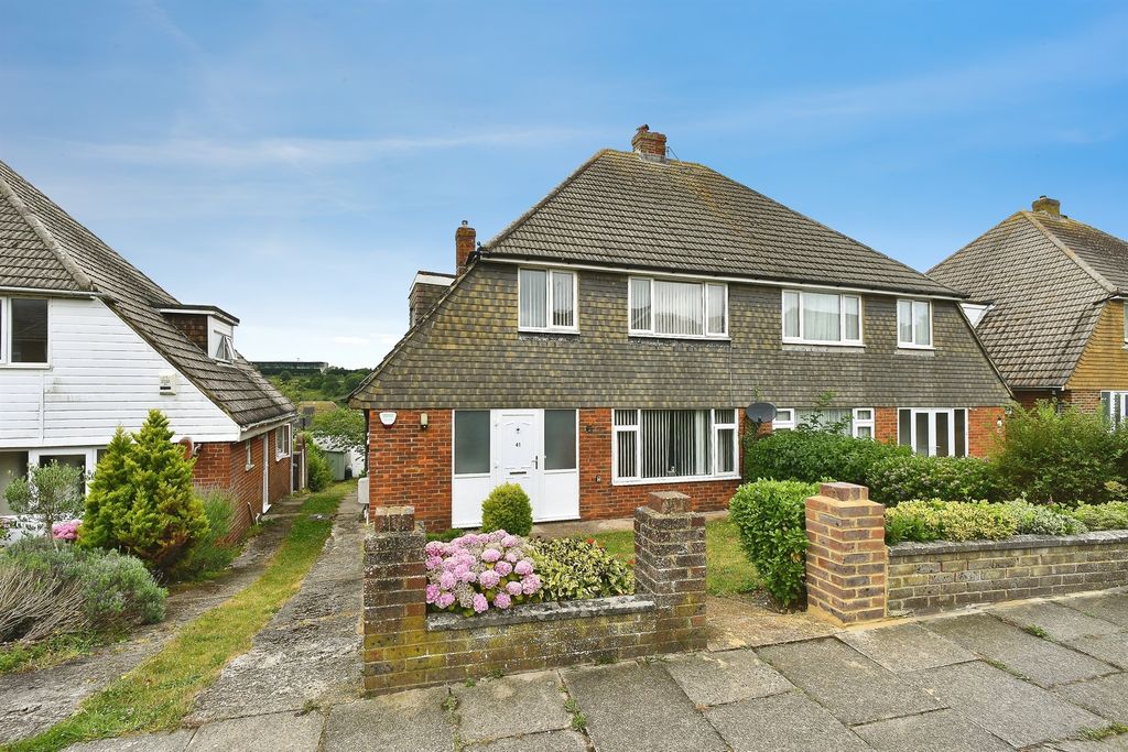 Property photo 1 of 50