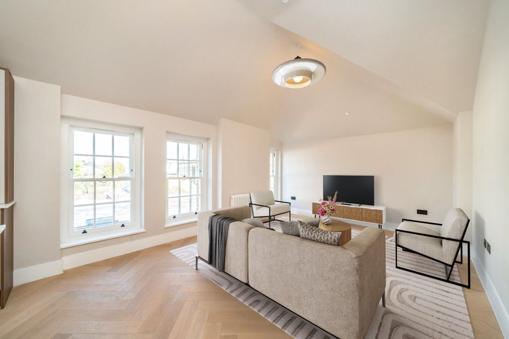 Property photo 3 of 8 Reception Room