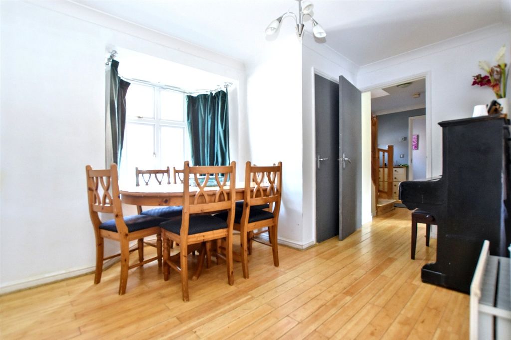 Property photo 3 of 15 Picture No. 03
