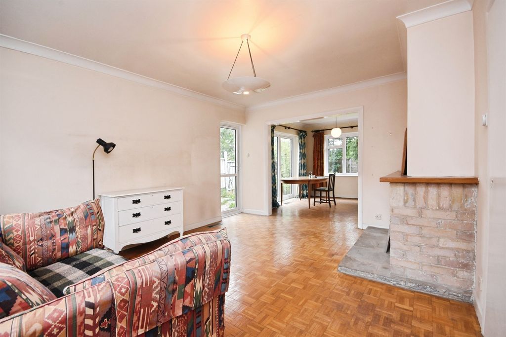 Property photo 3 of 16