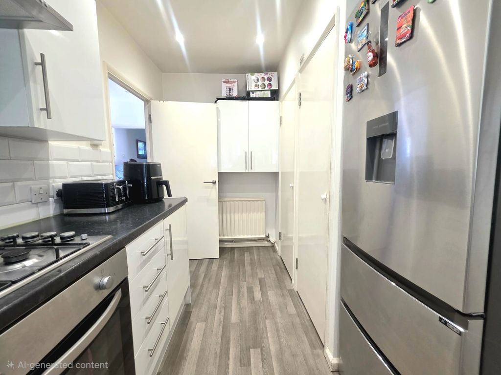 Property photo 3 of 15 7