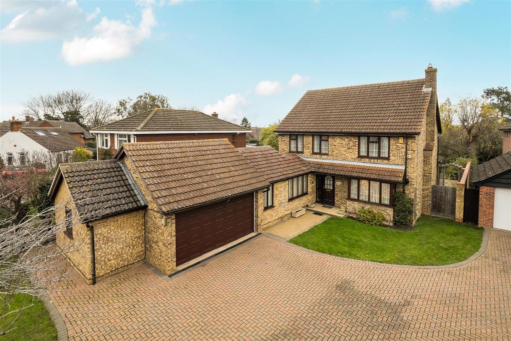 Property photo 1 of 24 1388608-1-693c403224671.Jpg