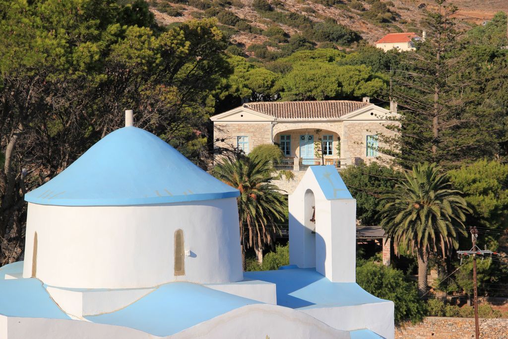 Property photo 2 of 24