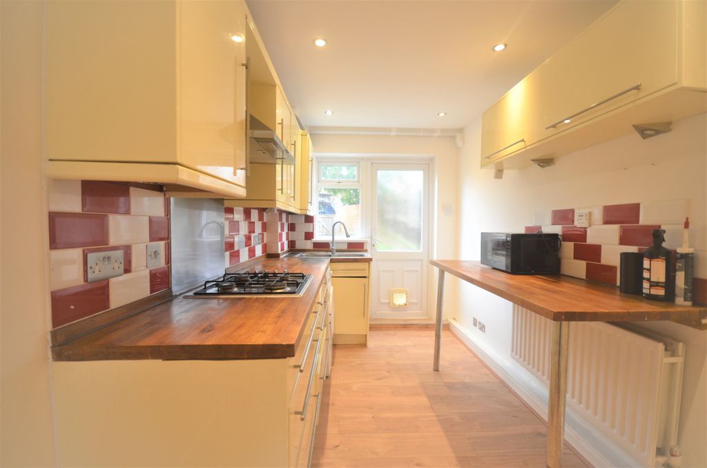 Property photo 2 of 8 Gallery