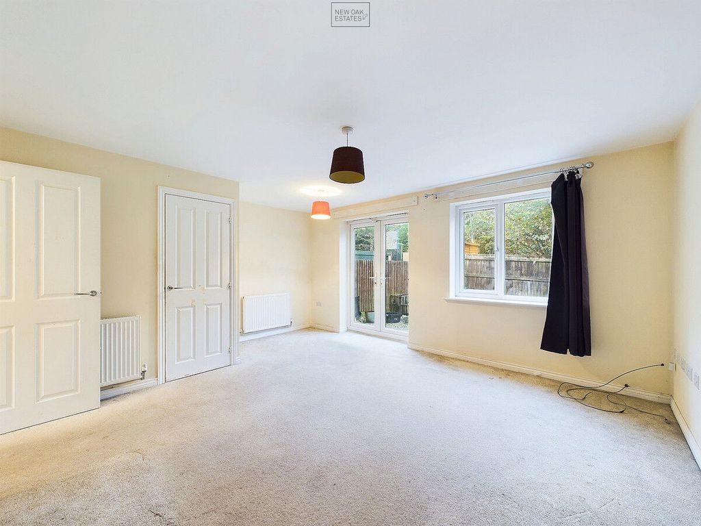 Property photo 3 of 22