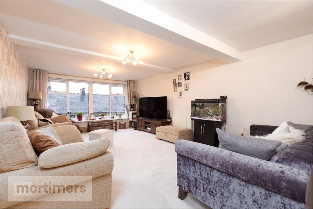 Property photo 2 of 19 Living Room