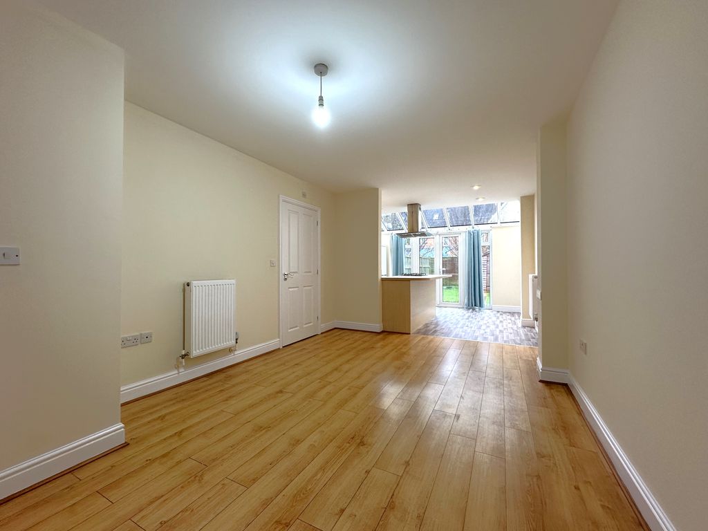 Property photo 2 of 15 Img_7011