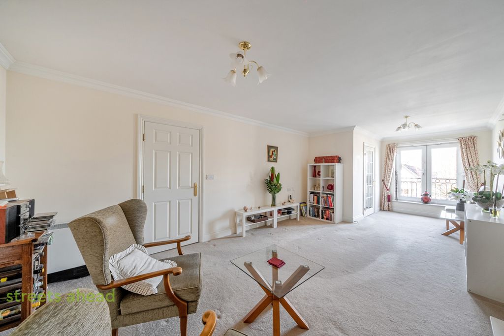 Property photo 1 of 16 90F75F75-A5Fd-48c...