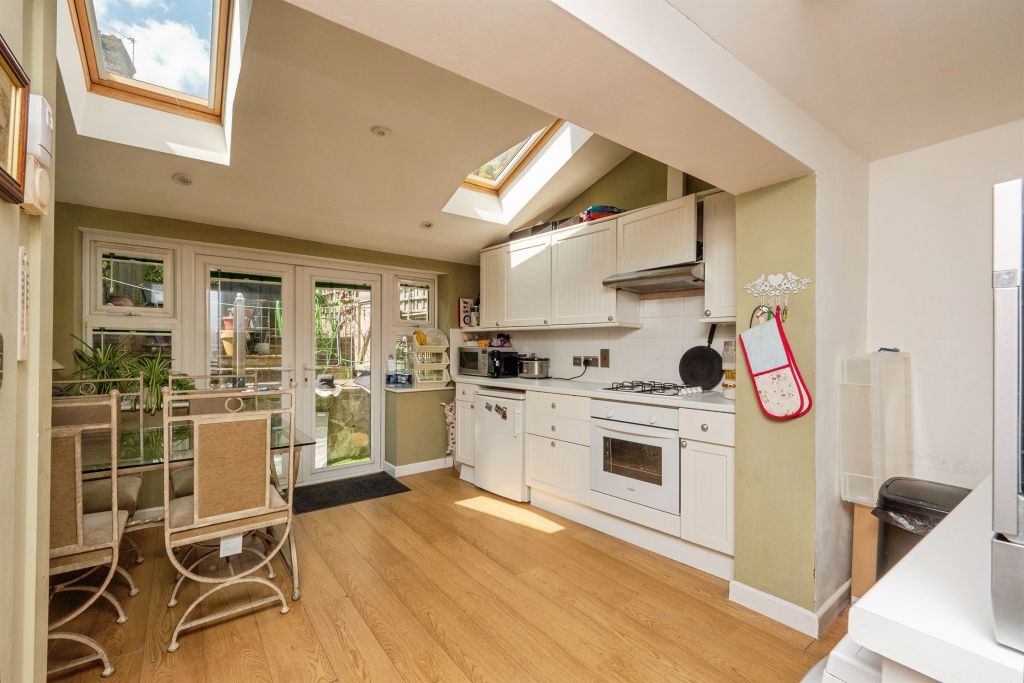 Property photo 2 of 24