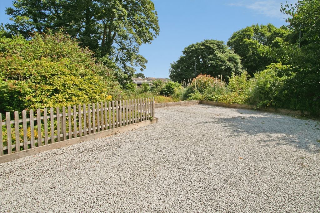 Property photo 3 of 18 Pbox-Img.Jpg