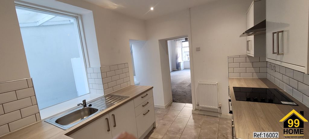 Property photo 2 of 10 Photo 1