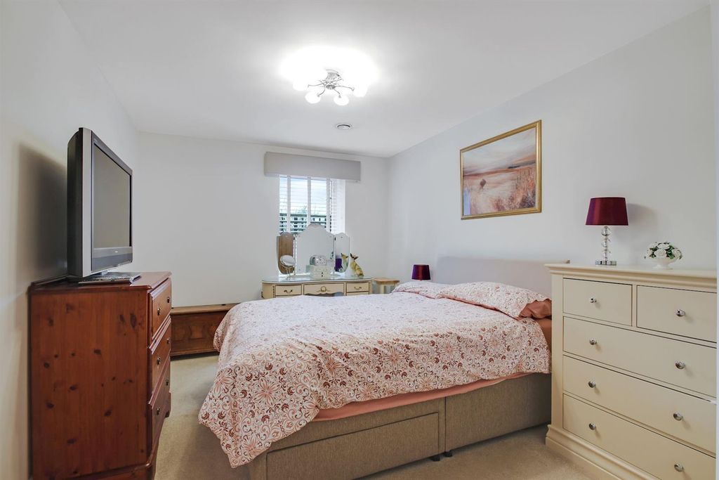 Property photo 3 of 18 08-80Beimg_7034-Medium.Jpg