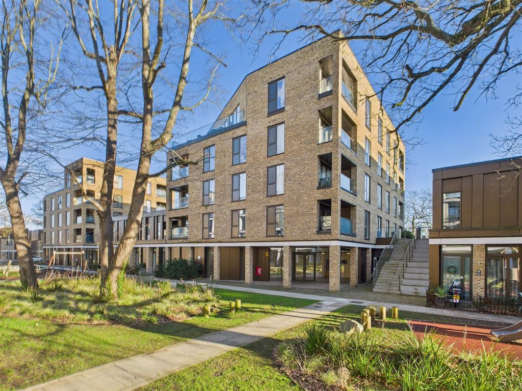 Property photo 1 of 12