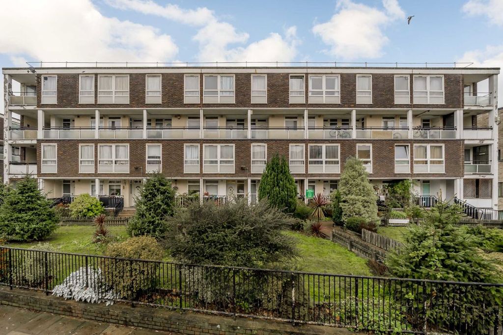 Property photo 1 of 6