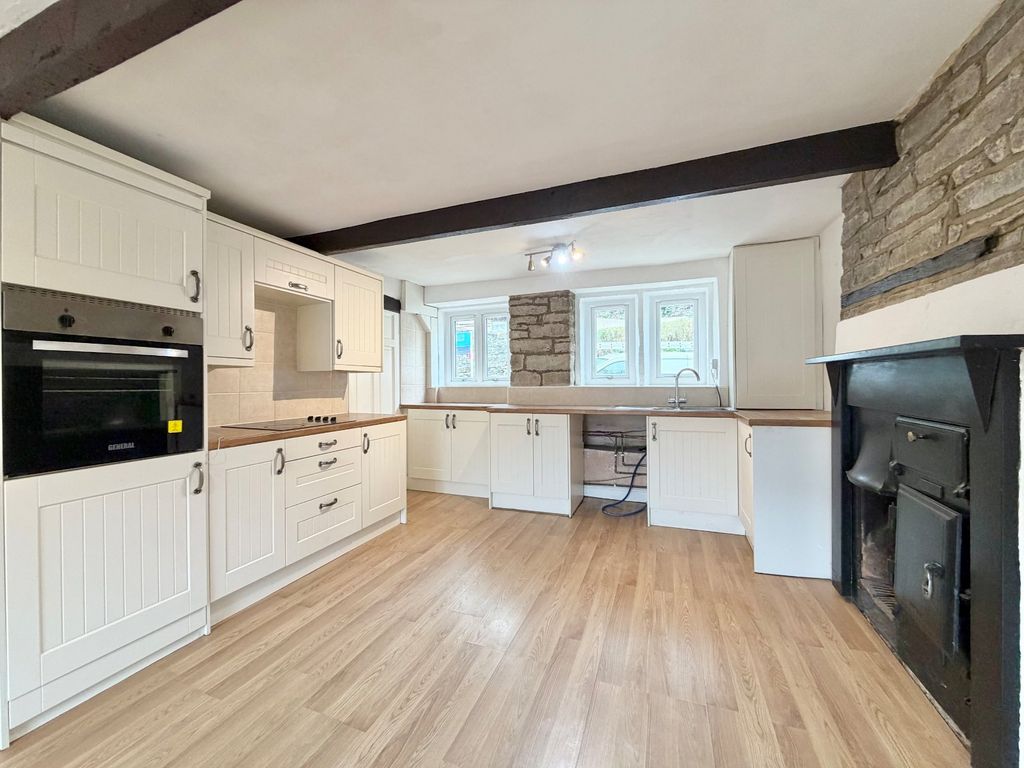 Property photo 2 of 8 Picture No. 19