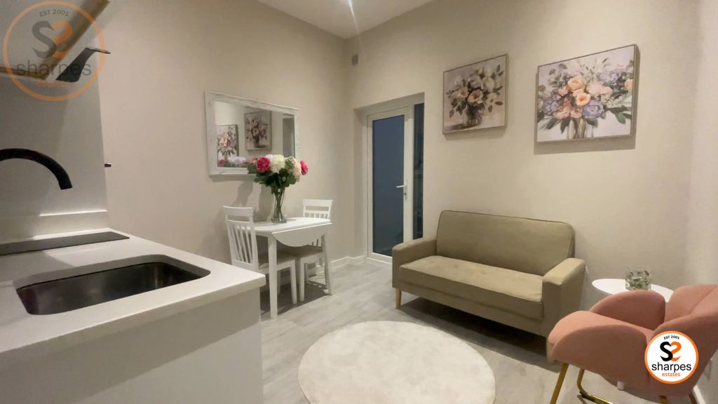 Property photo 1 of 7 276 Haydons Road_20251014175347_Reception