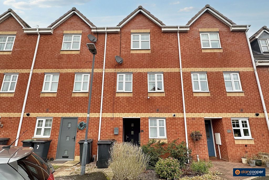 Property photo 1 of 13 3933090