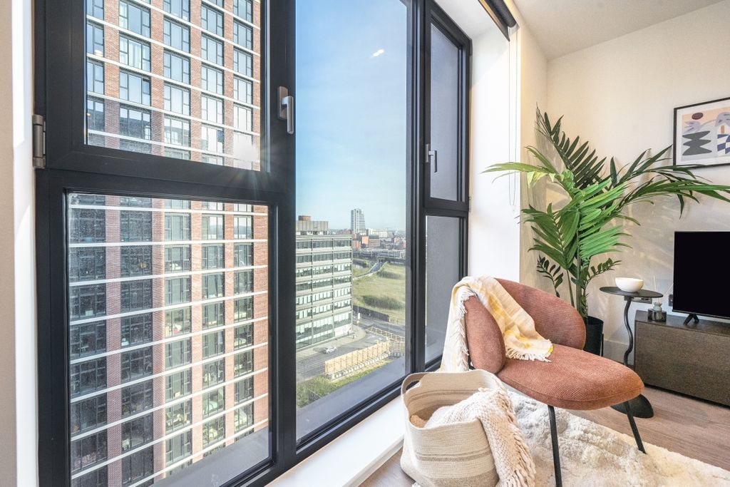 Property photo 3 of 17 1216141 (10)