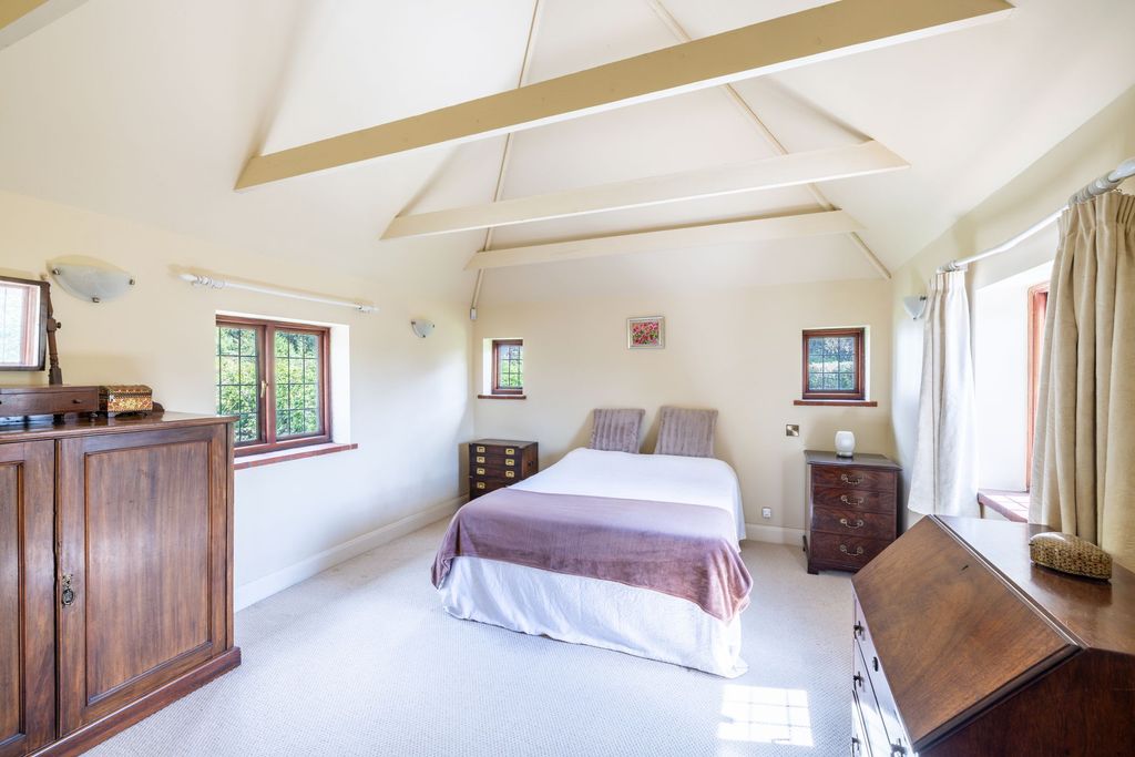 Property photo 2 of 22