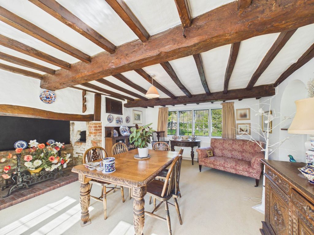 Property photo 2 of 19