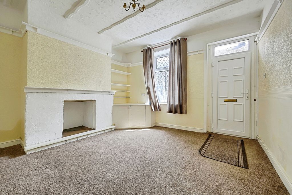 Property photo 3 of 16 Pbox-Img.Jpg