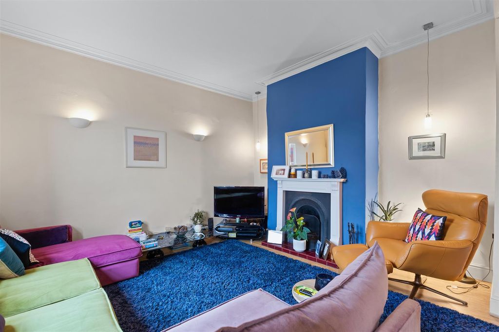Property photo 3 of 23 Sitting Room.Jpg