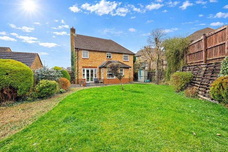 Property photo 2 of 33 Rear Garden