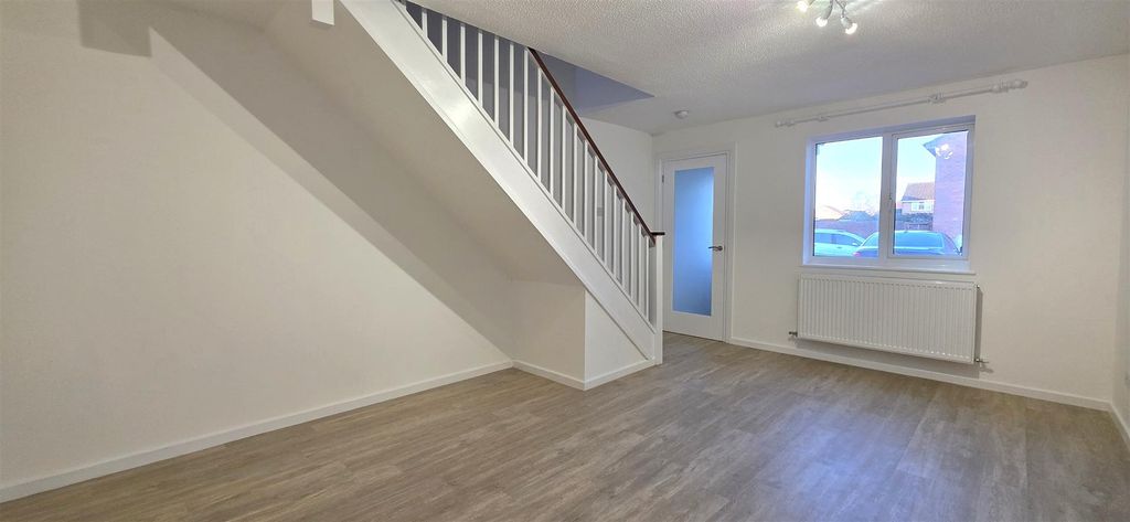 Property photo 2 of 7 Sitting Room.Jpg