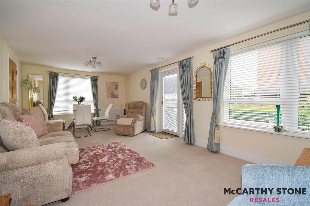 Property photo 2 of 25 13.Jpg