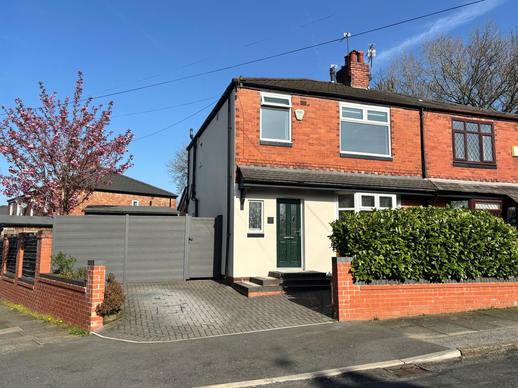 Property photo 1 of 22