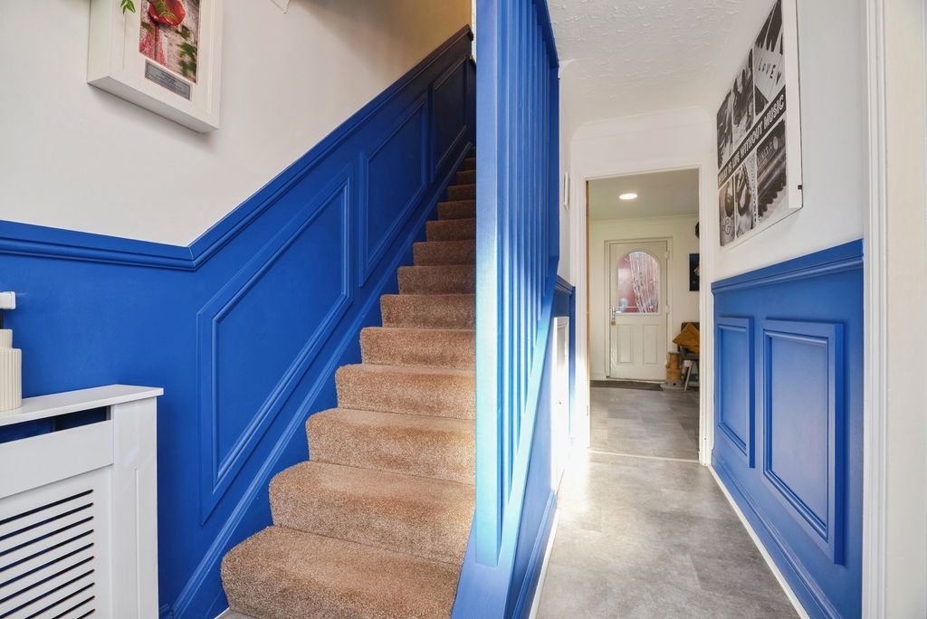 Property photo 2 of 20 Pbox-Img.Jpg