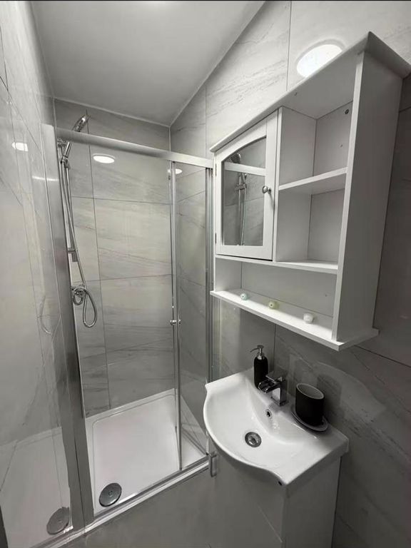 Property photo 3 of 3