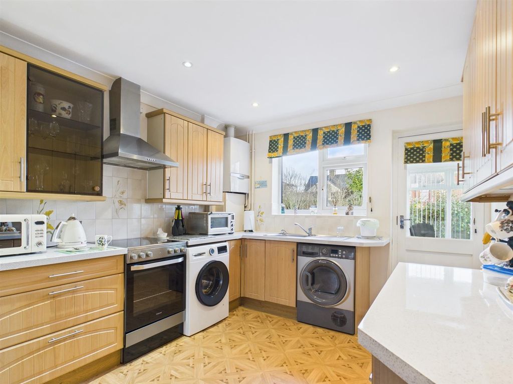 Property photo 2 of 13 Kit 1.Jpg