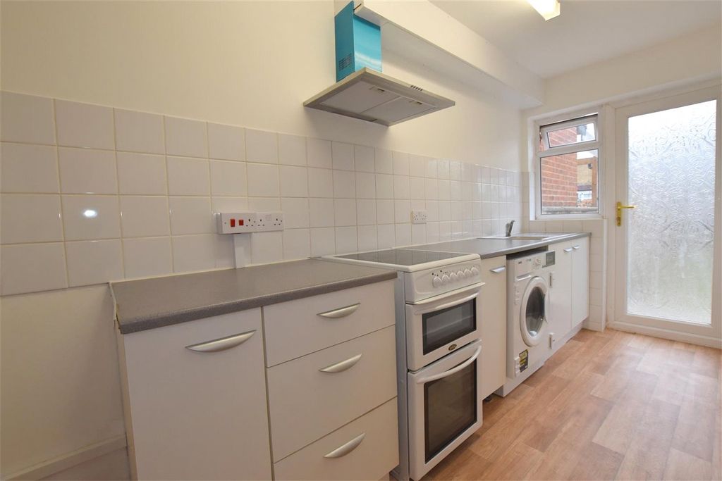 Property photo 3 of 11 Picture No. 14