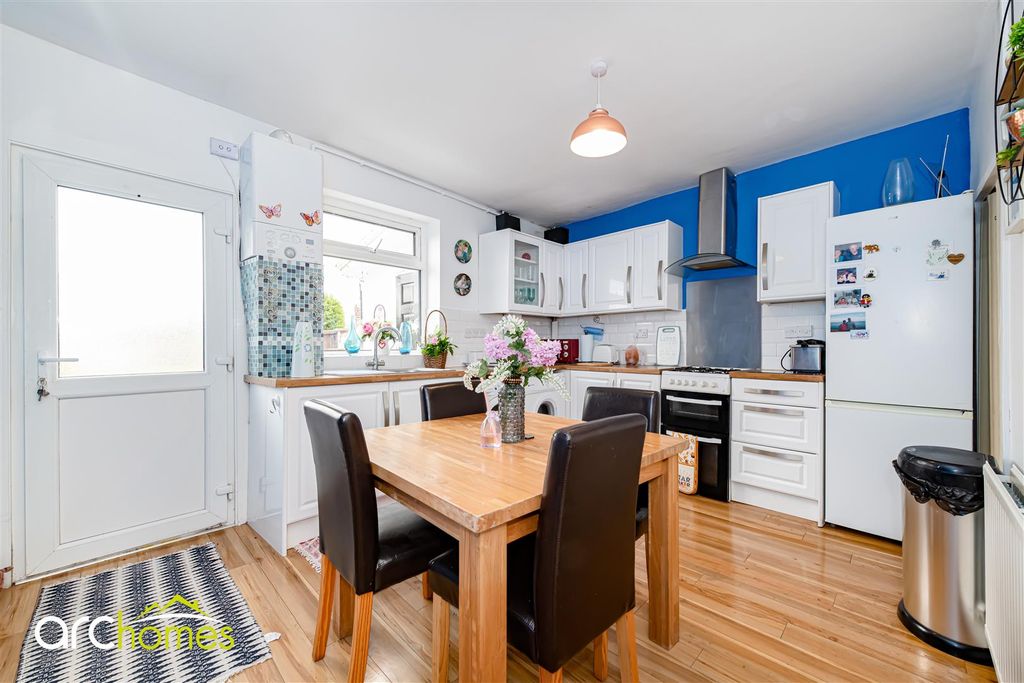 Property photo 3 of 19 Bolton-1.Jpg