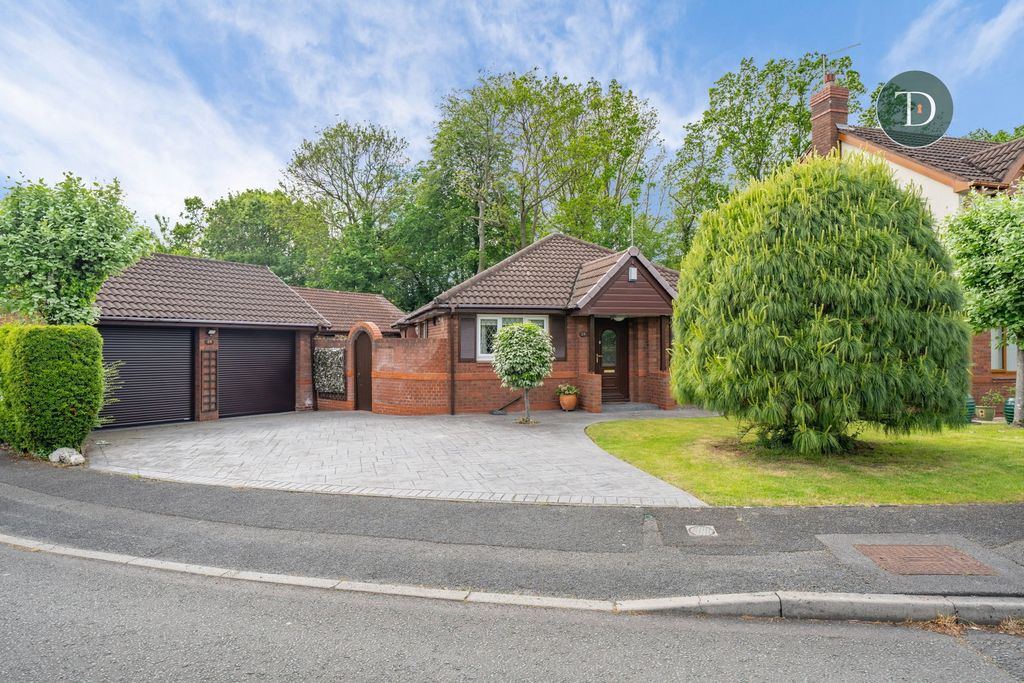 Property photo 1 of 24