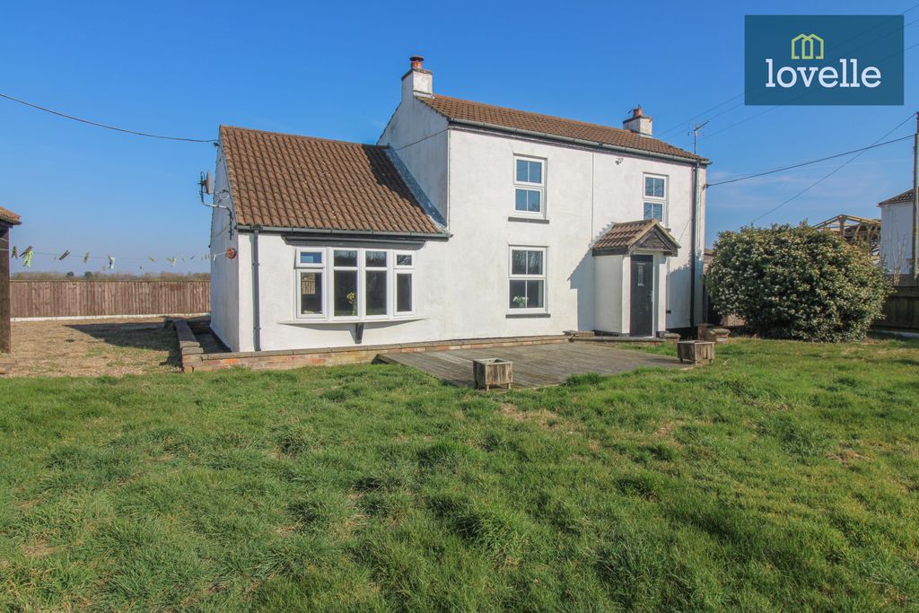 Property photo 1 of 22