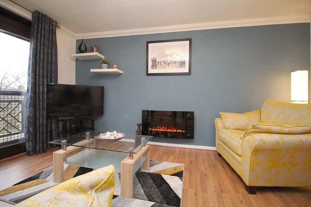 Property photo 3 of 21 Living Area