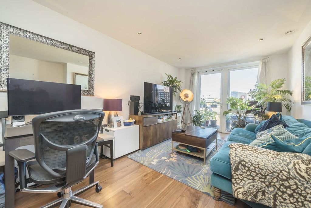 Property photo 2 of 7